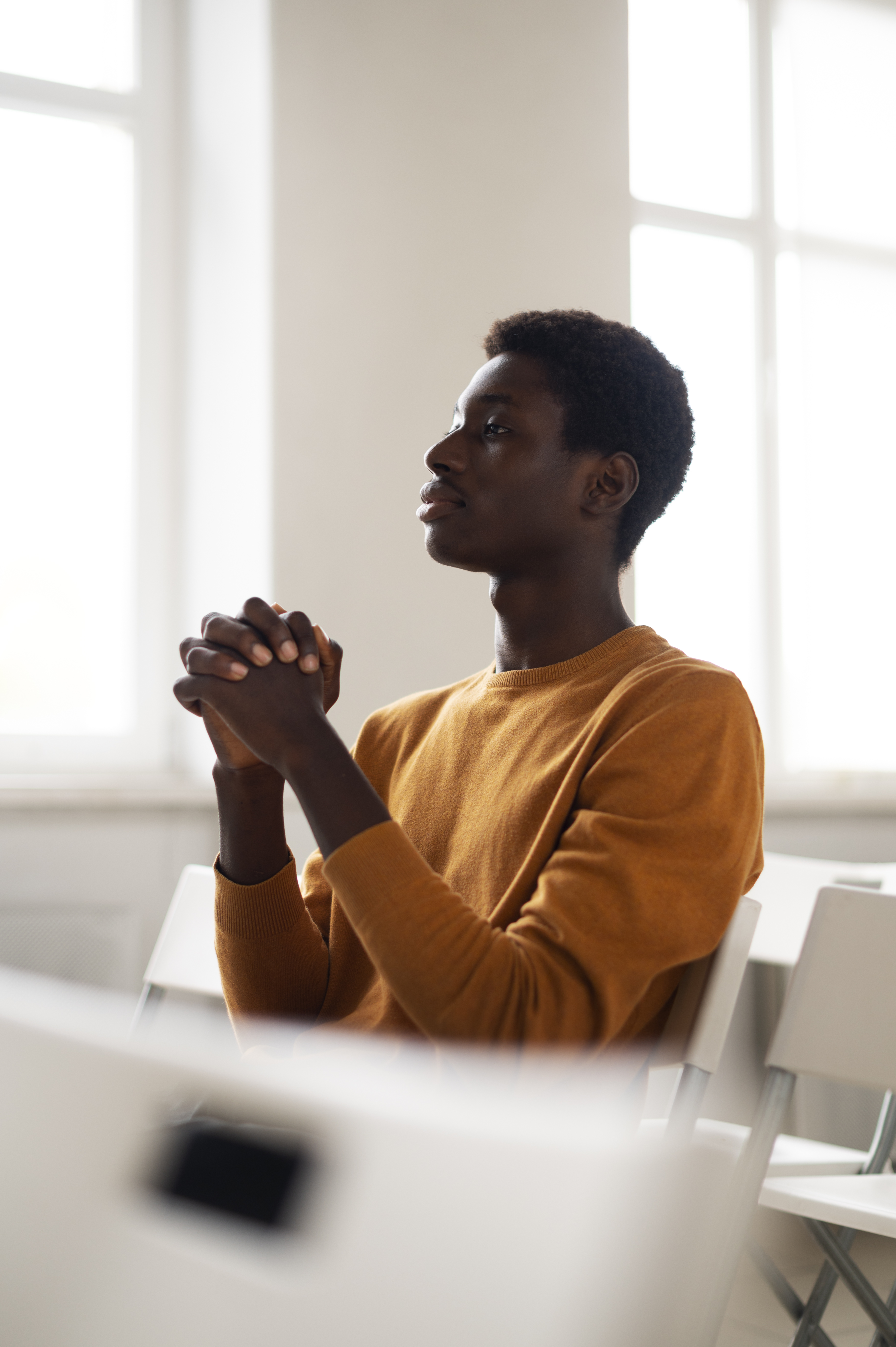 medium-shot-man-church-praying